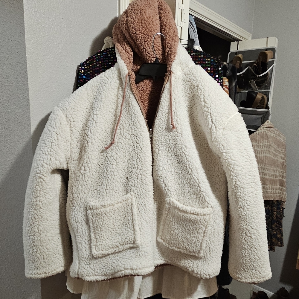 Love tree reversible sherpa hooded zip